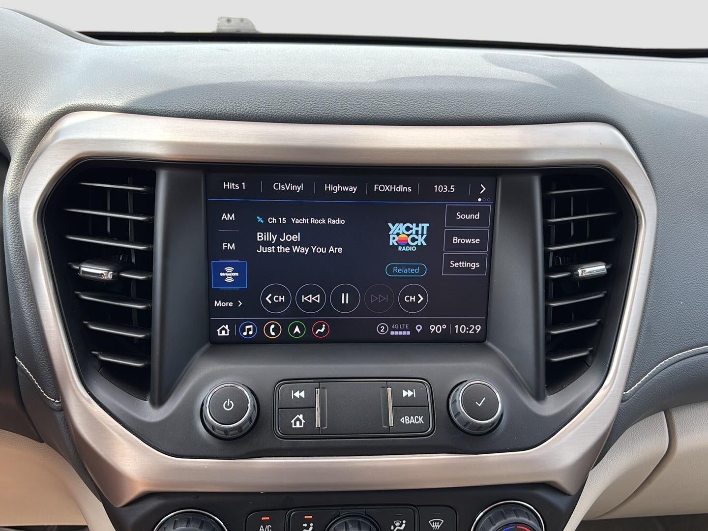 2023 GMC Acadia Denali