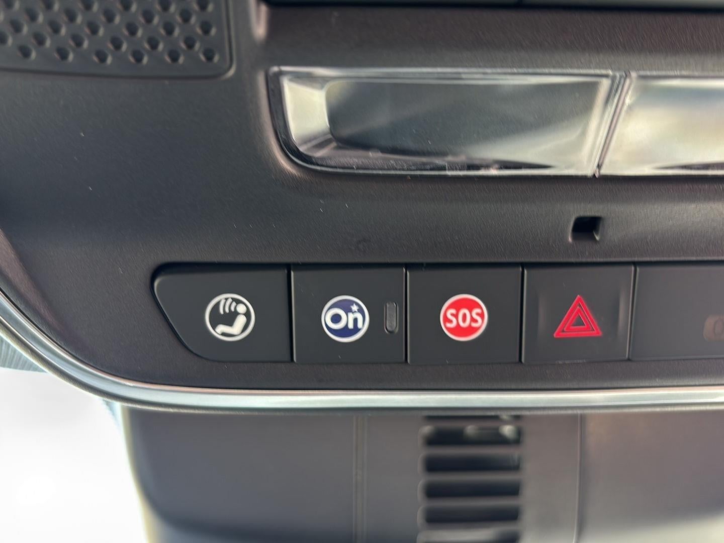 2024 Chevrolet TRAVERSE Base