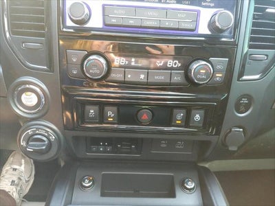 2024 Nissan TITAN Base
