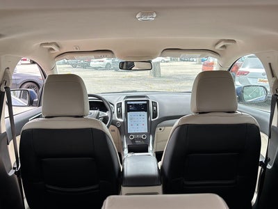 2021 Ford Edge Titanium