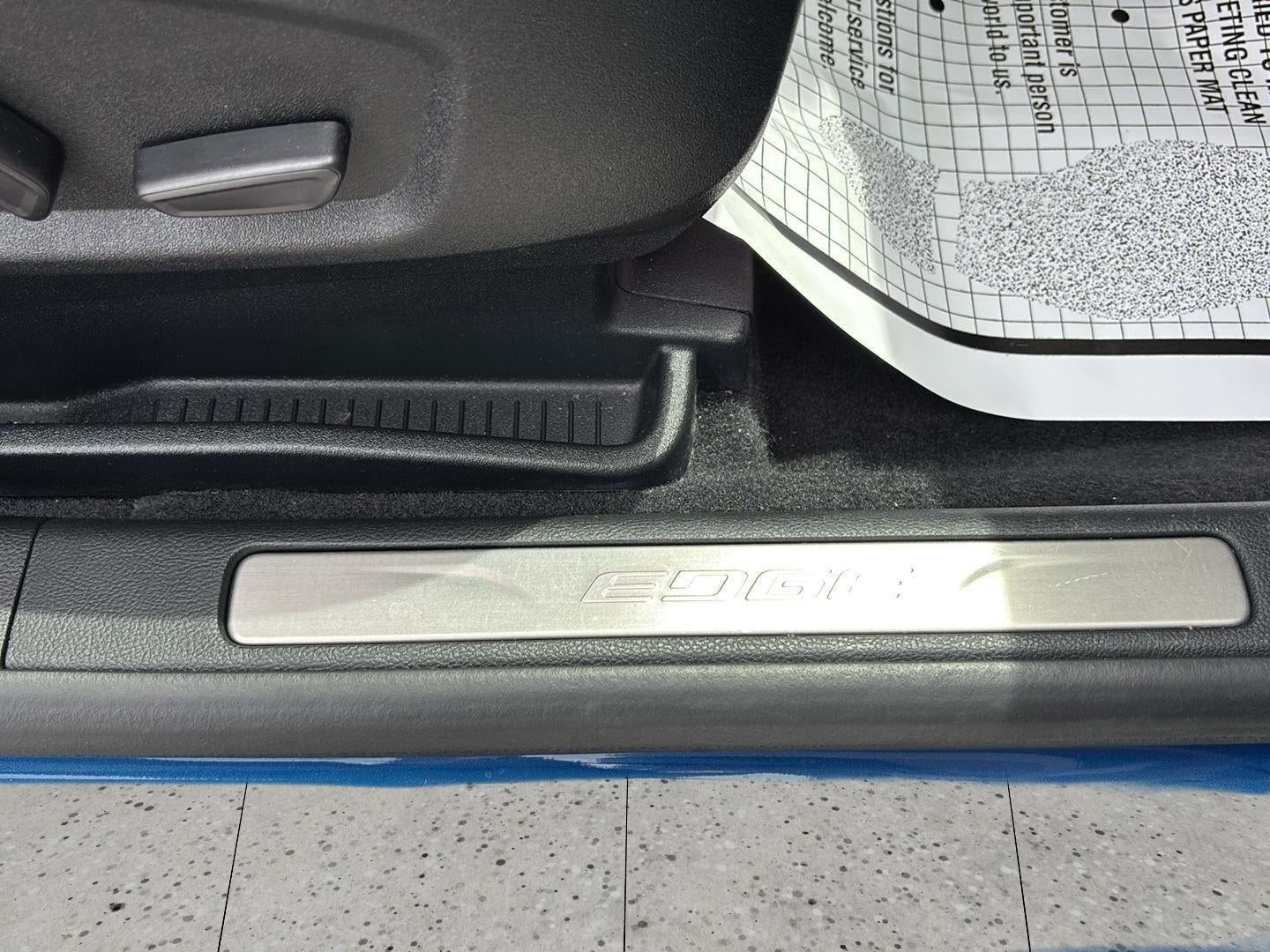 2021 Ford Edge Titanium