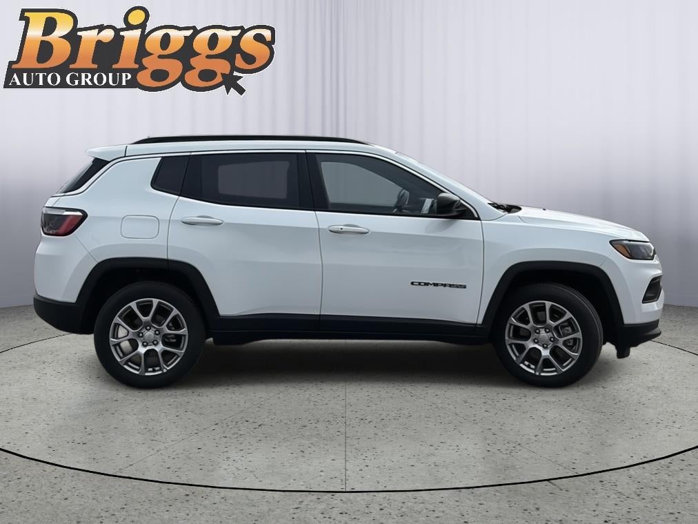 2024 Jeep Compass Latitude Lux