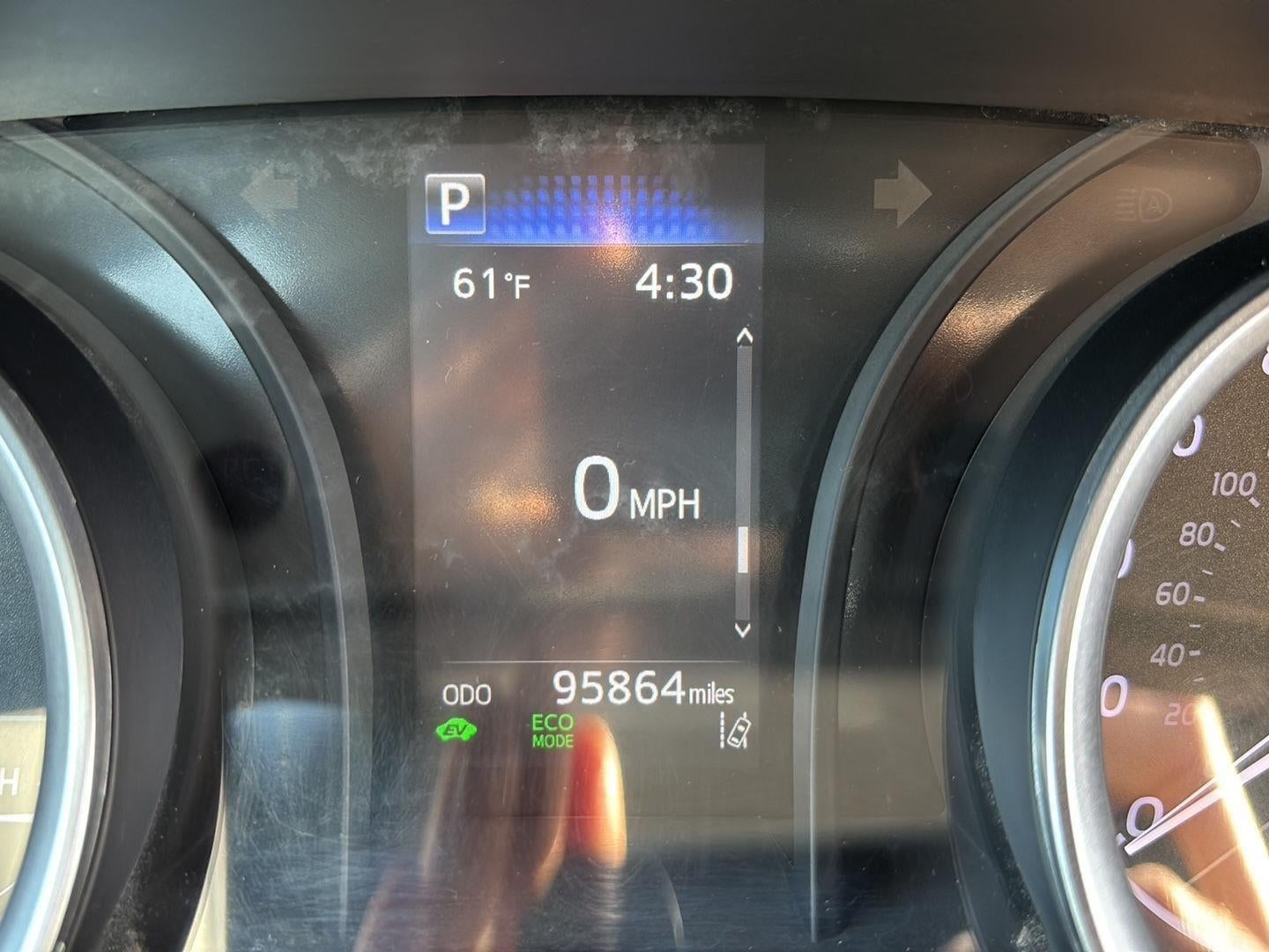 2022 Toyota CAMRY HYBRID LE