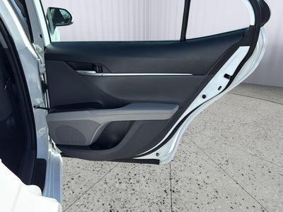 2022 Toyota CAMRY HYBRID LE