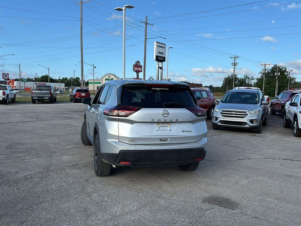 2024 Nissan Rogue SV