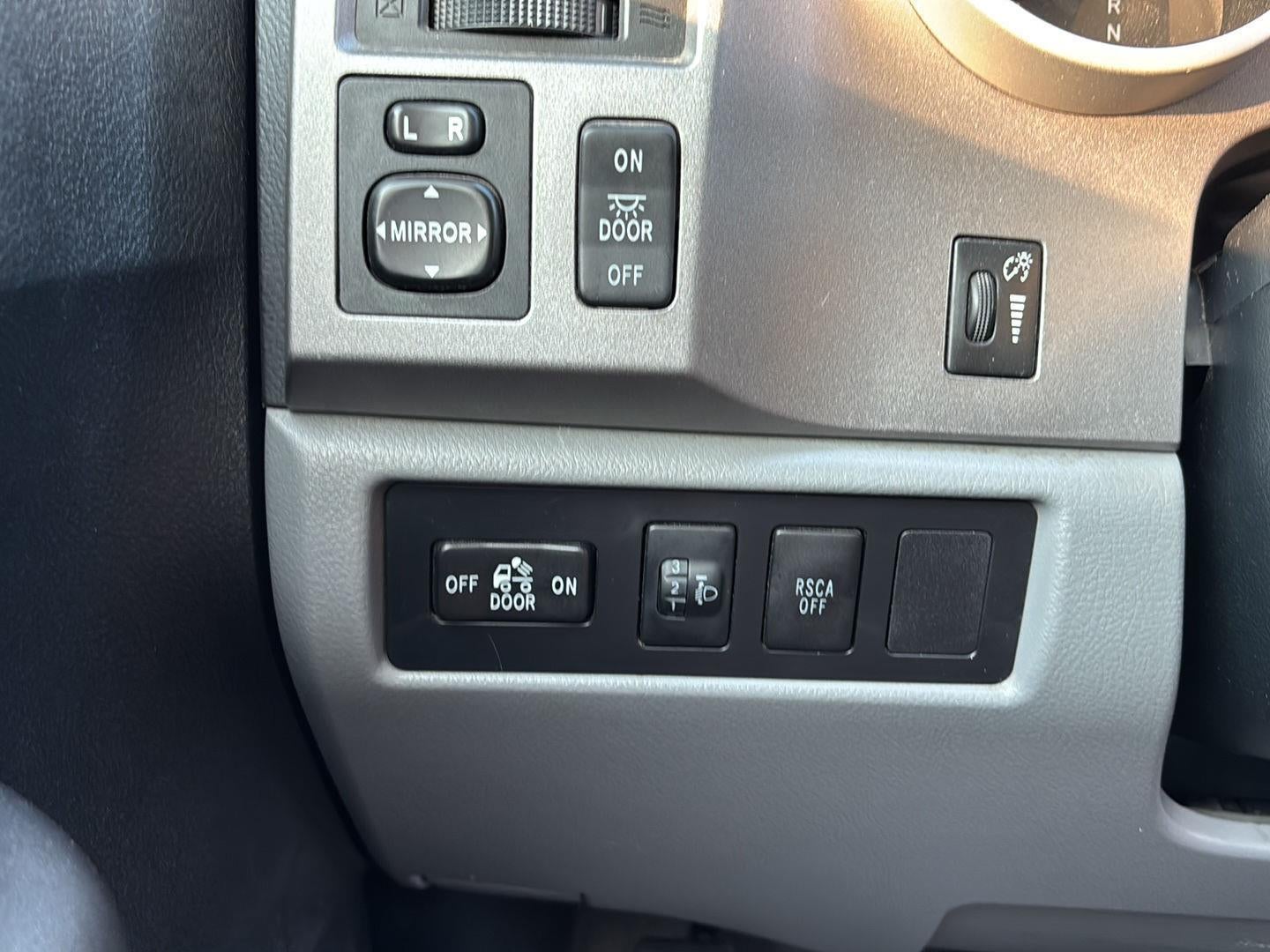 2011 Toyota Tundra Truck GRADE