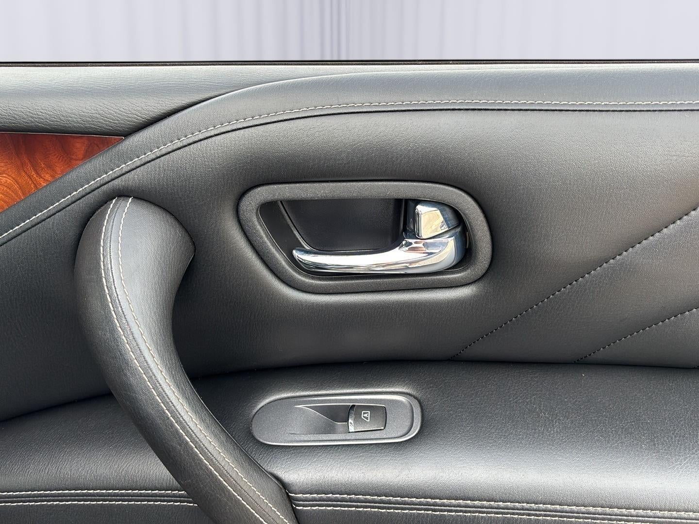 2017 INFINITI QX80 Base