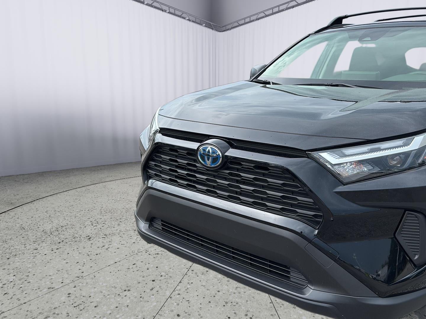 2023 Toyota RAV4 Hybrid LE