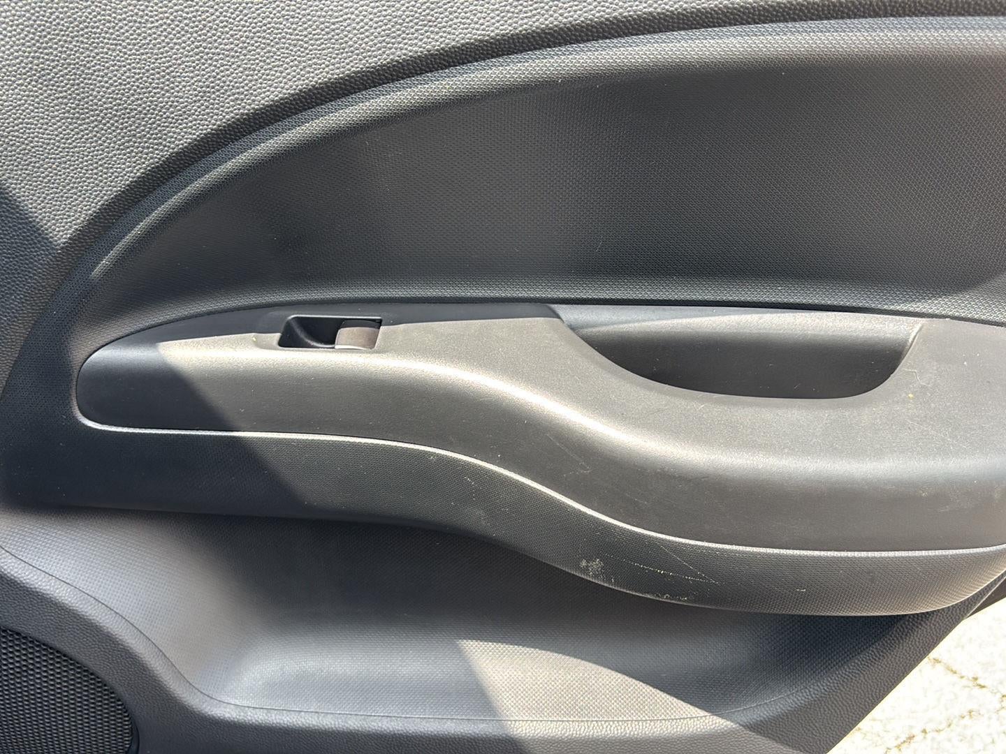 2022 Mitsubishi Mirage ES